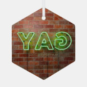 SlipperyJoeのネオンゲイ緑のレンガの壁の単語に署名 ガラスオーナメント (裏面)