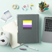 SlipperyJoeのノンバイナリー Pride フラッグ 黄色 白 シール (iPadカバー)