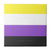 SlipperyJoeのノンバイナリー Pride フラッグ 黄色 白 タイル (正面)