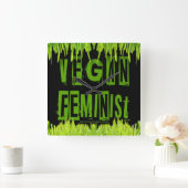 SlipperyJoeのビーガンフェミニズムの草の単語ブロック スクエア壁時計 (ホーム)