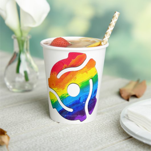 SlipperyJoeのプラスチック45 RPMレコードアダプタ回路 紙コップ (インサイチュ)