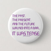 SlipperyJoeの時制の単語過去未来紫おもしろい 缶バッジ (正面)