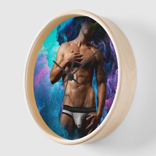 SlipperyJoeの男性の下着のふくらみ紫色の青いアバスト 壁時計 (傾斜)