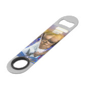 SlipperyJoeの筋肉質な男性は6パックのジムのトレーニングを膨らませる スピード栓抜き (裏面アングル)