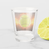 SlipperyJoeの黄色のソフトボール火炎が燃え上がる ショットグラス (裏面)