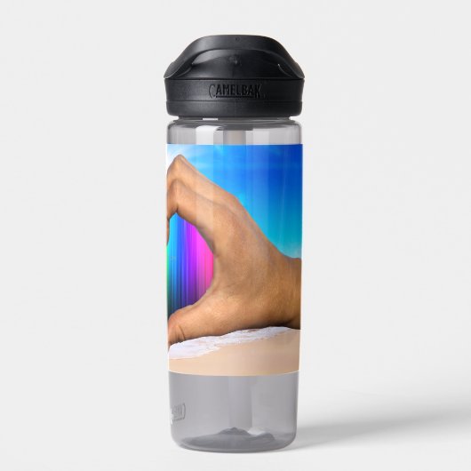 SlipperyJoeの2つの心のある手の異人種間の男性h ウォーターボトル (背面)