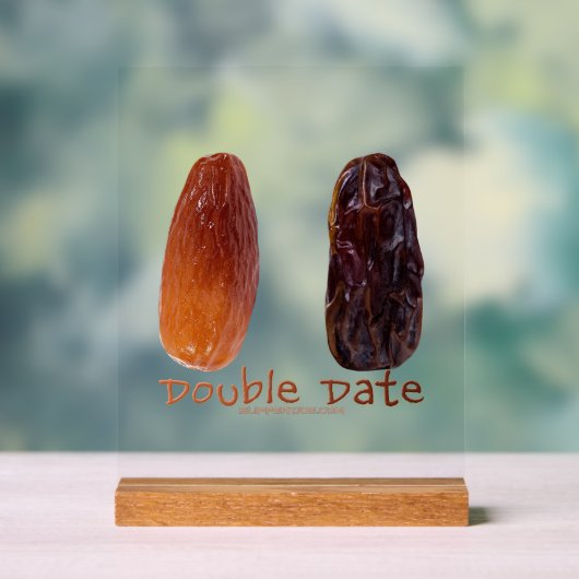 SlipperyJoeの2つの日付しわだらけのプルーン アクリルサイン (ニュートラル)