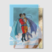 SlipperyJoeの2人のスーパーヒーローキスをするカー飛んでいるト ベラム紙招待状 (オフセット (カップル))