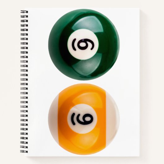 SlipperyJoeの69の懸命プールのテーブル2ビリヤード球 ノートブック (正面)