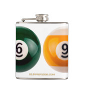 SlipperyJoeの69の懸命プールのテーブル2ビリヤード球 フラスク (正面)