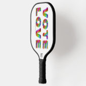 SlipperyJoe投票は平等な虹色の毛皮を愛する ピックルボールラケット (左)