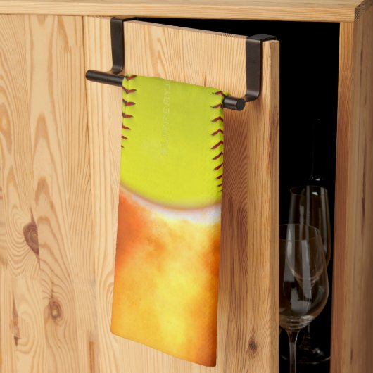 SlipperyJoe、Fireball Raspberry、Softball on fire キッチンタオル (三つ折り)