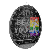 SlipperyJoe's Be You black brick wall figu ダーツボード (正面左)