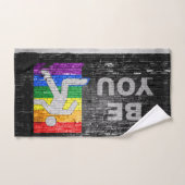 SlipperyJoe's Be You black brick wall figu バスタオルセット (ハンドタオル)