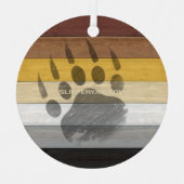 SlipperyJoe's Bearプライドフラグ木製フロアテクスチャ メタルオーナメント (正面)