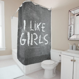 SlipperyJoe's I Like Girlsの汚れた黒板の暗い質感 シャワーカーテン