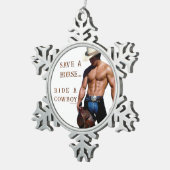 SlipperyJoe's Save a horse Ride A Cowboy hat muscu スノーフレークピューターオーナメント (右)
