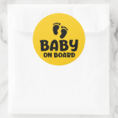 Slogan baby on board - baby aan boord, in auto.  ラウンドシール (バッグ)
