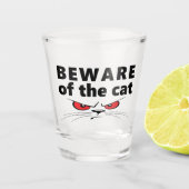 Slogan beware of the cat. Pas op voor de kat. ショットグラス (正面)