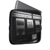 SLotマシンラップトップスリーブ ラップトップスリーブ (正面右)