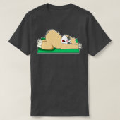 Sloth at Yoga on Yoga mat Tシャツ (デザイン正面)