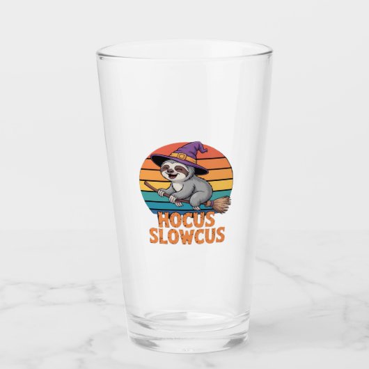 Sloth Cute Witch Funny Halloween Essential T-Shirt タンブラーグラス (正面)