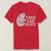 Sloth Free Dad Hugs Trans Pride Tシャツ (デザイン正面)