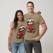 Sloth Love In Love Friendship and Valentines Tシャツ (ユニセックス)