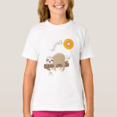 Sloth Sleeping on Music Vinyl Record Sun Tシャツ (正面)