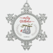 Slothmasのメリーなかわいくパーソナライズでぶら下がったな怠惰 スノーフレークピューターオーナメント (正面)