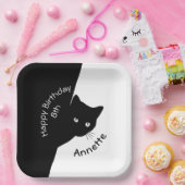 Sly Black Catハッピーバースデー年と名前 ペーパープレート (パーティー)