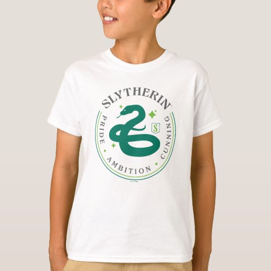 SLYTHERIN™ Green Snake House Pride Badge Tシャツ (正面)