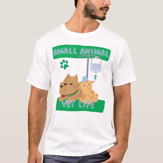 Small Animal Vet Life – Vet Dog and Cat Design Tシャツ (正面)