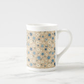 Small blue and white floral pattern ボーンチャイナマグカップ (右)