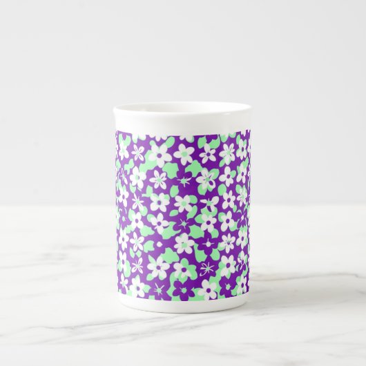 Small Floral Pattern Mint and Purple ボーンチャイナマグカップ (正面)