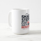 Small Steps Every Day Lead – Motivational Quote De コーヒーマグカップ (正面左)