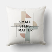 Small Steps Matter Modern クッション (裏面)