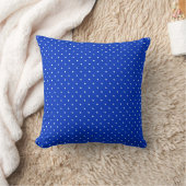 Small White Polkadots on Cobalt Blue Throw Pillow クッション (ブランケット)