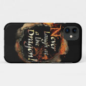 SMAUG™ - Never Frhrenロゴグラフィック Case-Mate iPhoneケース (裏面(横))