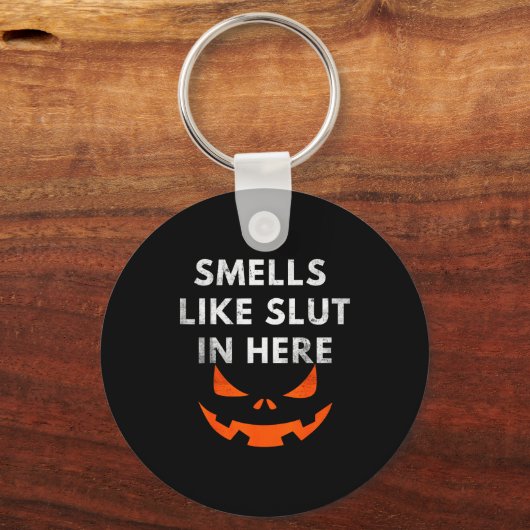 Smells Like In Here, Offensive Humor, Funny Hallow キーホルダー (正面)