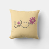 Smile Flower Pillow – Positive Vibes Home Gift クッション (正面)
