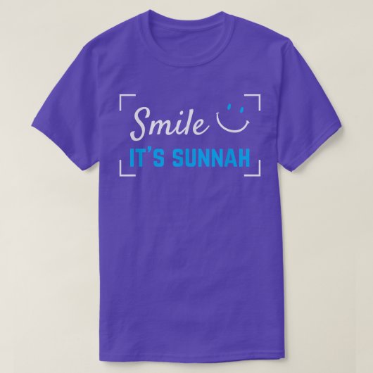 Smile It's Sunnah Islamic Saying Islam  For Muslim Tシャツ (デザイン正面)