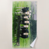 Smile please! Cute cows ビーチタオル (正面)