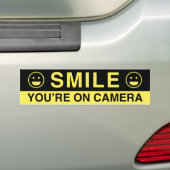 Smile You’re On Camera バンパーステッカー (車上)