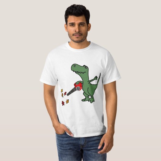 Smilealottees Funny T-rex Dinosaur using Leaf Blow Tシャツ (正面フル)