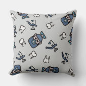 Smiles All Around – Dentist-Themed Throw Pillow クッション (正面)