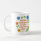 Smiles look good on you - Mug コーヒーマグカップ (左)