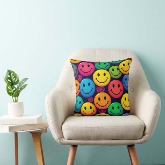 Smiley Faces Cushion  クッション (椅子)