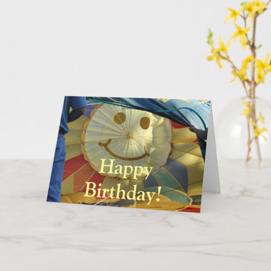 Smilieを膨脹させるAirialの気球はバースデー・カードに直面します カード (黄色い花)