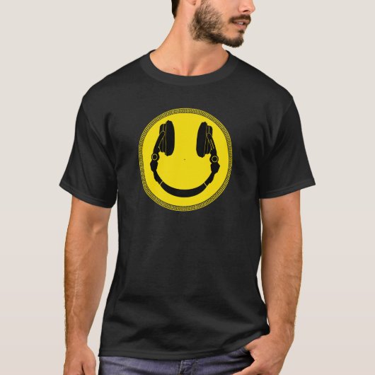 Smilie DJのヘッドホーンの大皿- Djingディスクジョッキー Tシャツ (正面)